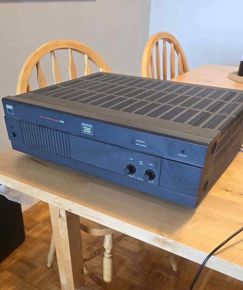 NAD 2700 (Stereo Power Amplifier)