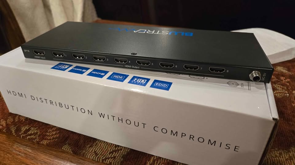 Blustream SP18 (PRE-OWNED)