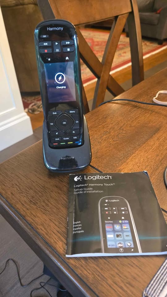 Logitech Harmony Touch (PRE-OWNED)